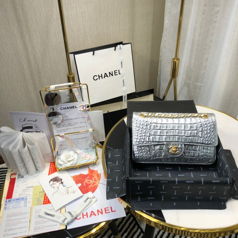 Chanel Luxury Handbag Style 516