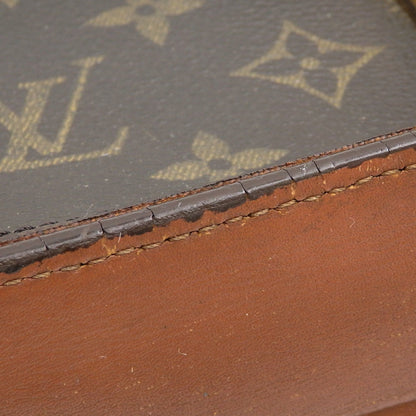 Louis Vuitton    Handbag