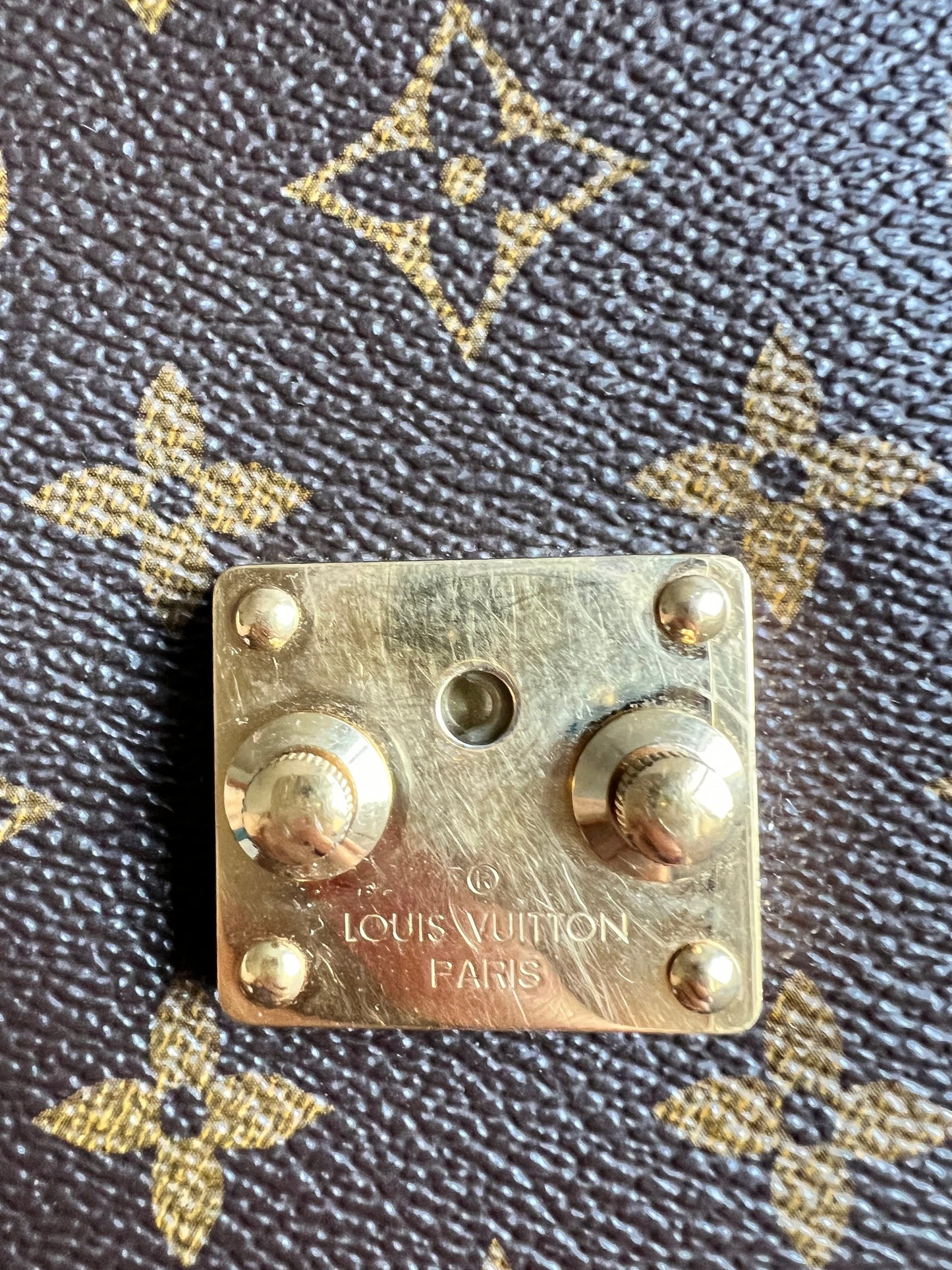 Louis Vuitton Pochette Metis Monogram (RRP £2,020)