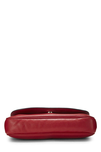 Gucci,  Red Grained Leather Soho Chain Flap Crossbody, Red