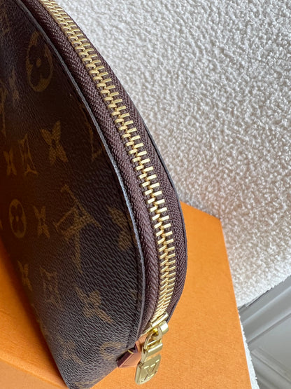 Louis Vuitton Cosmetic Pouch GM Monogram (RRP £495)
