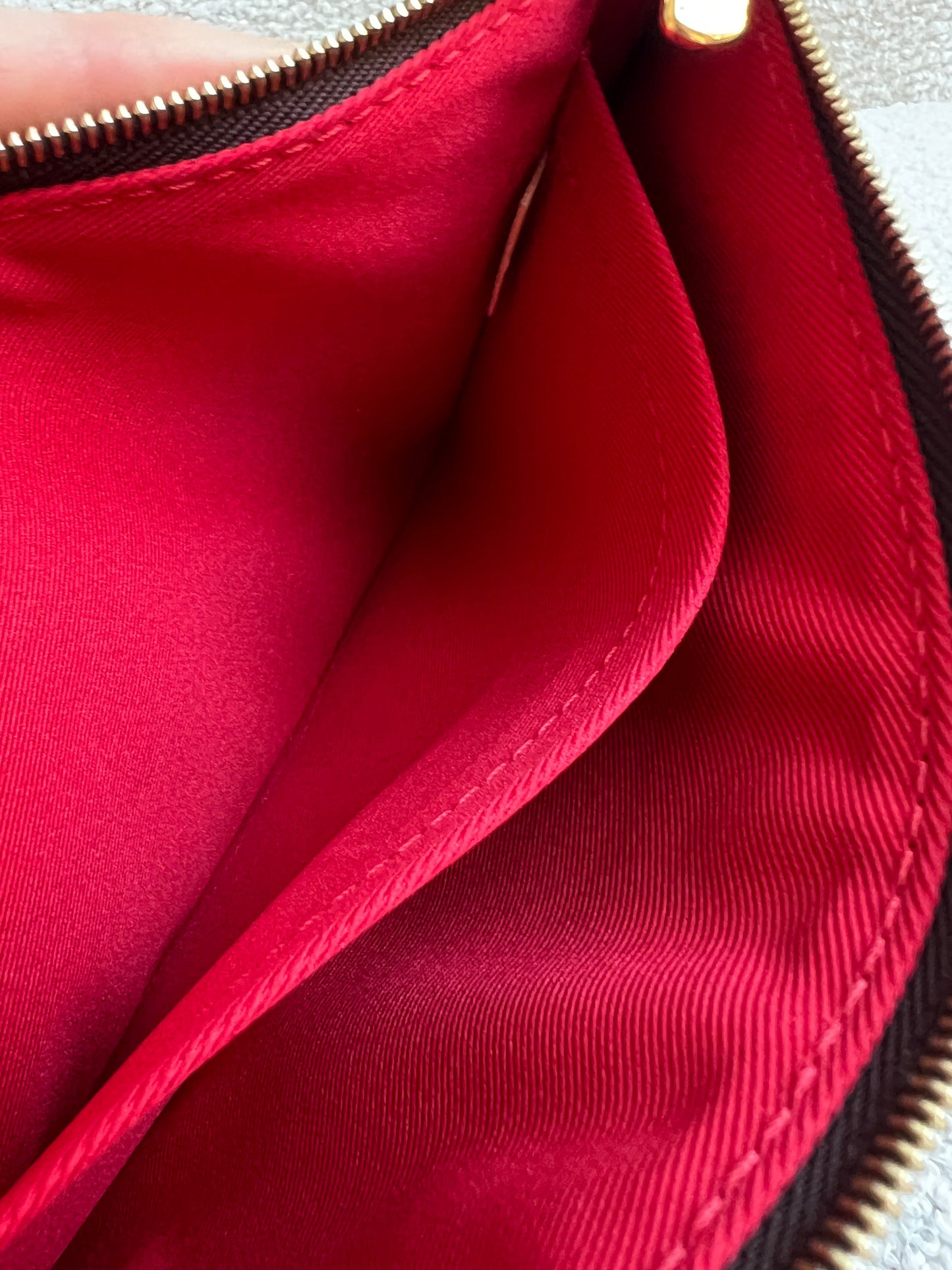 Louis Vuitton Pouch in Monogram
