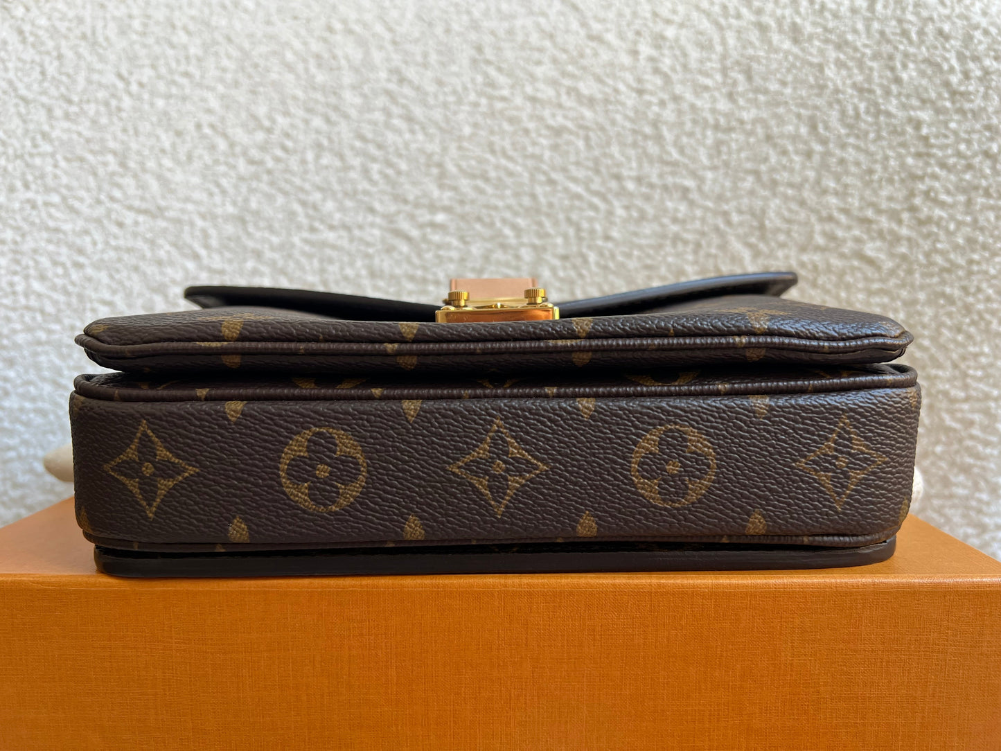 Louis Vuitton Pochette Metis East West Monogram (RRP £2,270)
