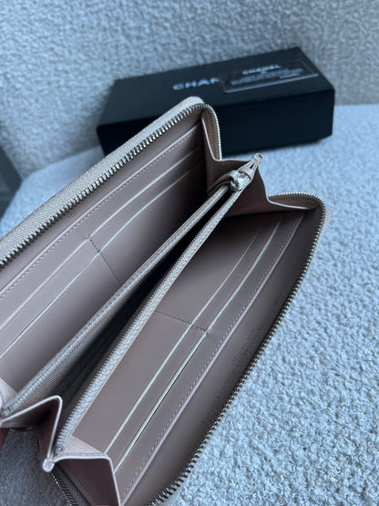 Chanel Caviar Classic Long Zipped wallet (RRP £1150)