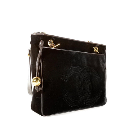 Chanel Black Luxury Tote Style 7