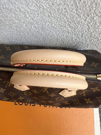 Louis Vuitton Speedy 25 Bandouliere Monogram (RRP £1,470)