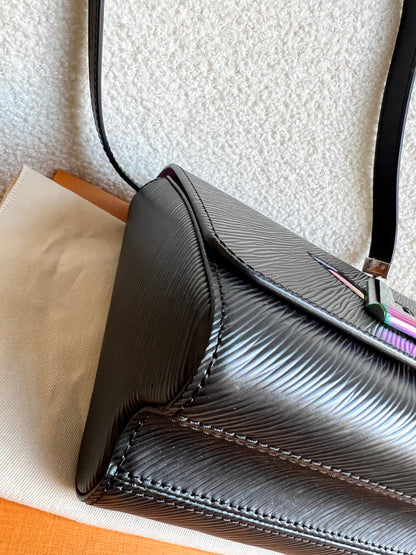 Louis Vuitton Black Triple Chain Twist MM Shoulder Bag (RRP £3550)