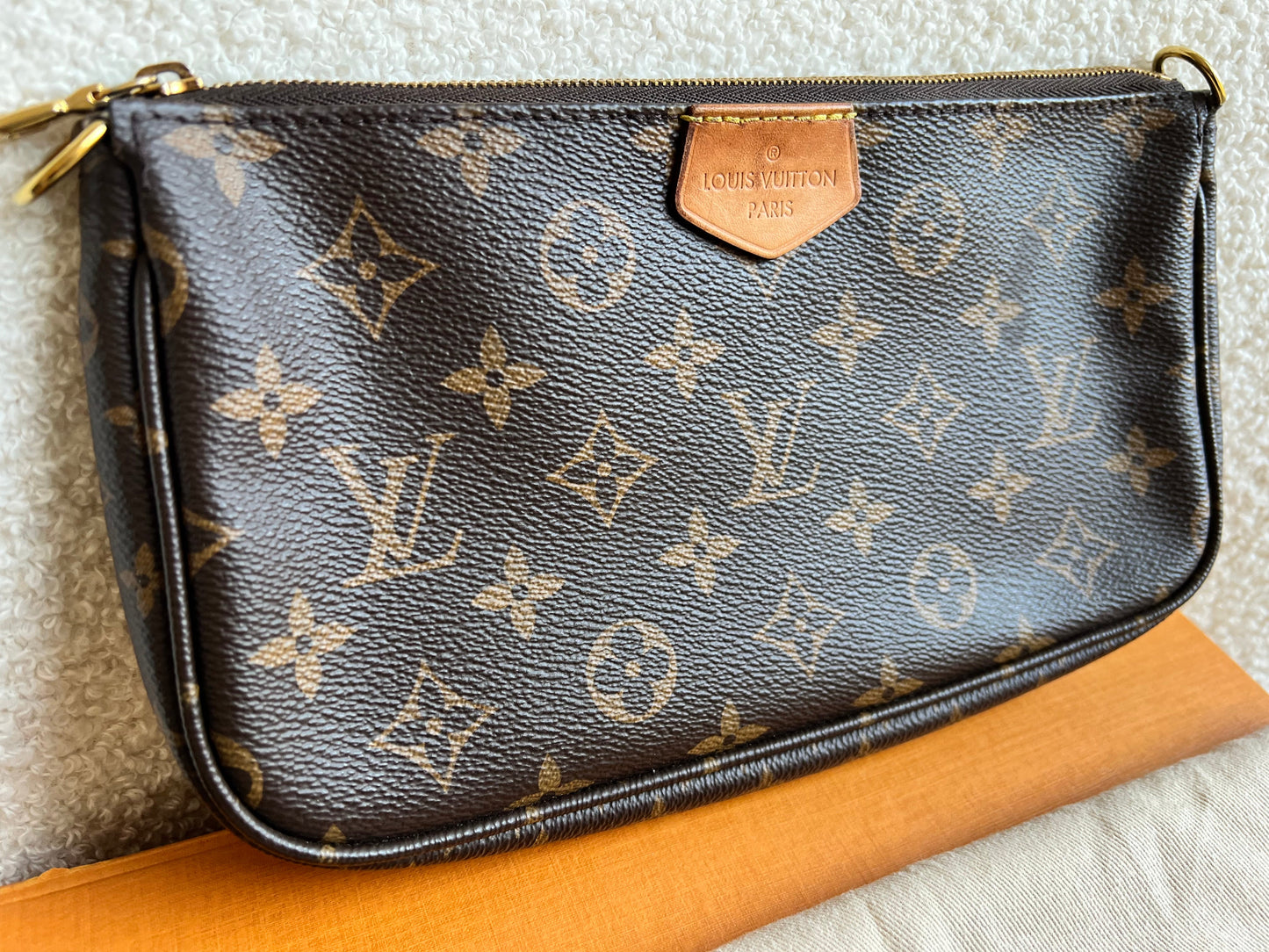 Louis Vuitton Multi Pochette Accessoires Khaki (RRP £2030)