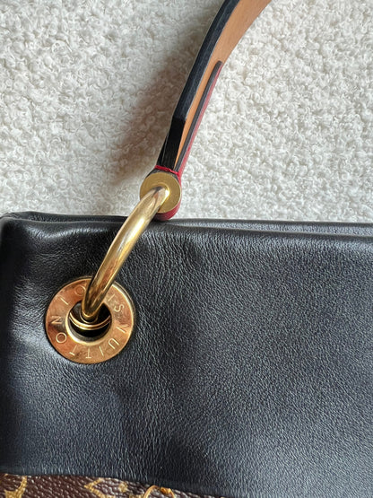 Louis Vuitton Tuileries Hobo (RRP £1640)