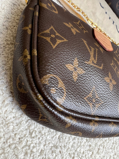 Louis Vuitton Multi Pochette Accessoires Khaki (RRP £2070)