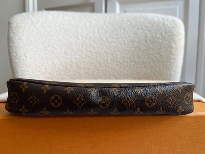 Louis Vuitton Multi Pochette Accessoires Rose Chiaro (RRP £2070)