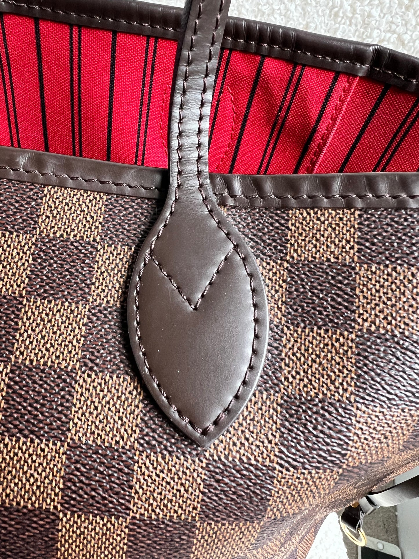 Louis Vuitton Neverfull MM Damier Ebene Cherry Interior (RRP £1,430)