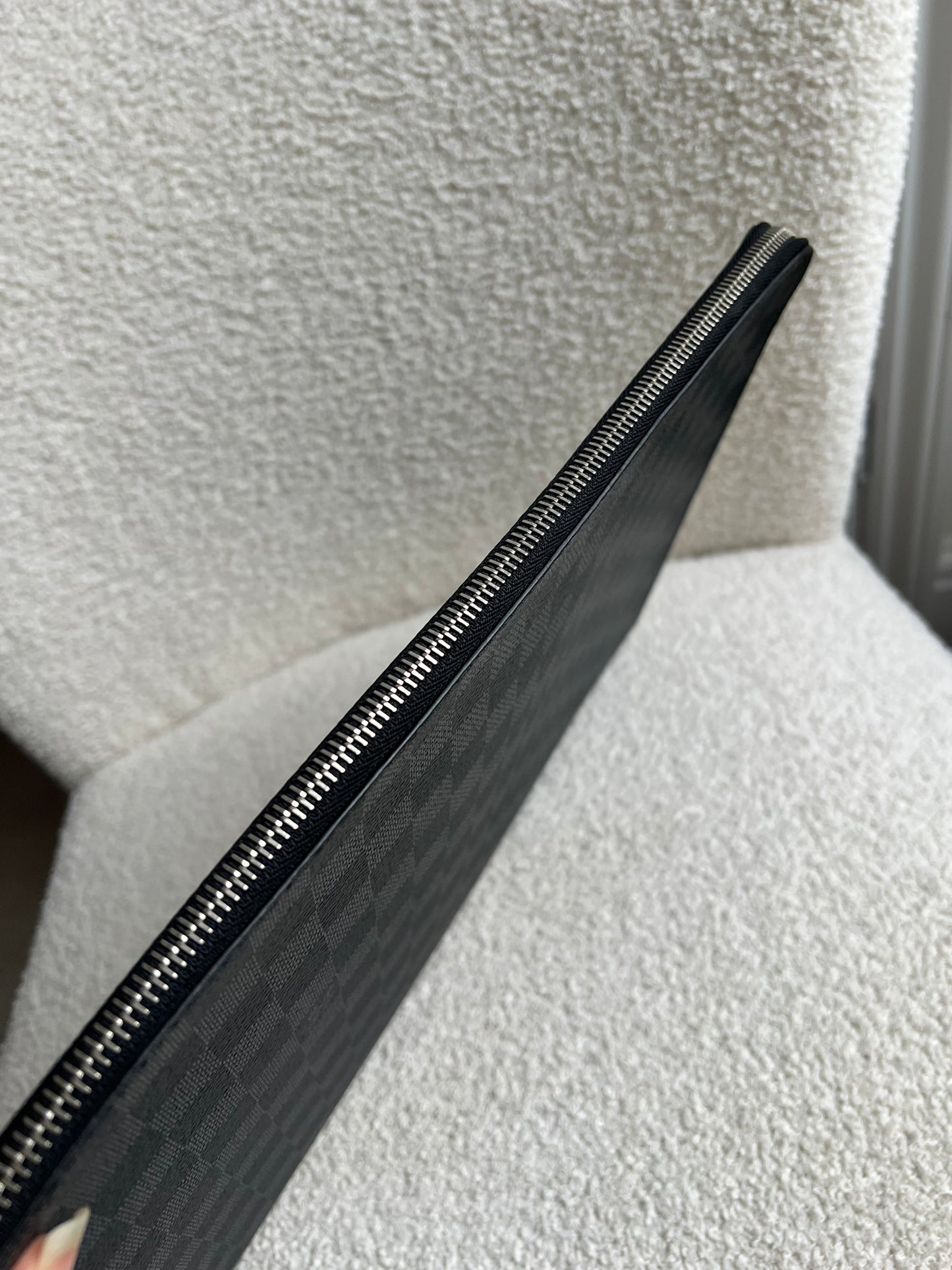 Louis Vuitton Pochette Jour GM Damier Graphite