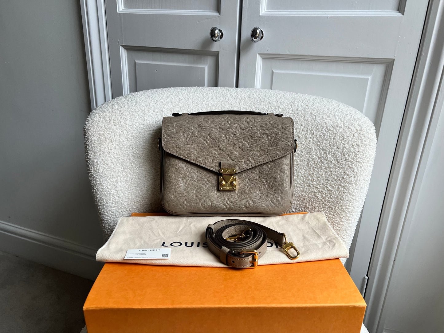 Louis Vuitton Pochette Metis Empreinte (RRP £2,130)