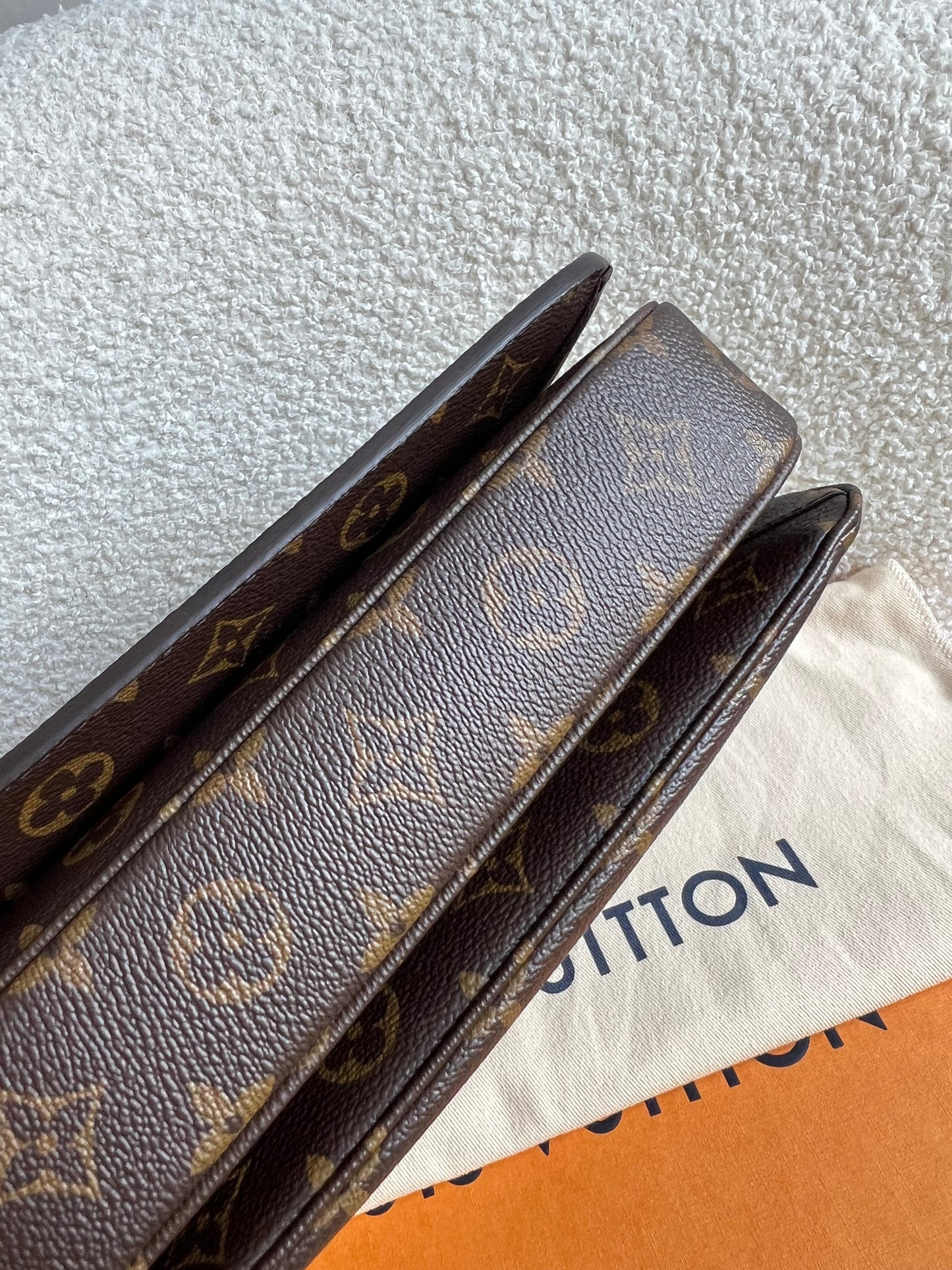 Louis Vuitton Pochette Metis Monogram (RRP £2,060)
