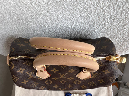 Louis Vuitton Speedy 25 Bandouliere Monogram (RRP £1,470)