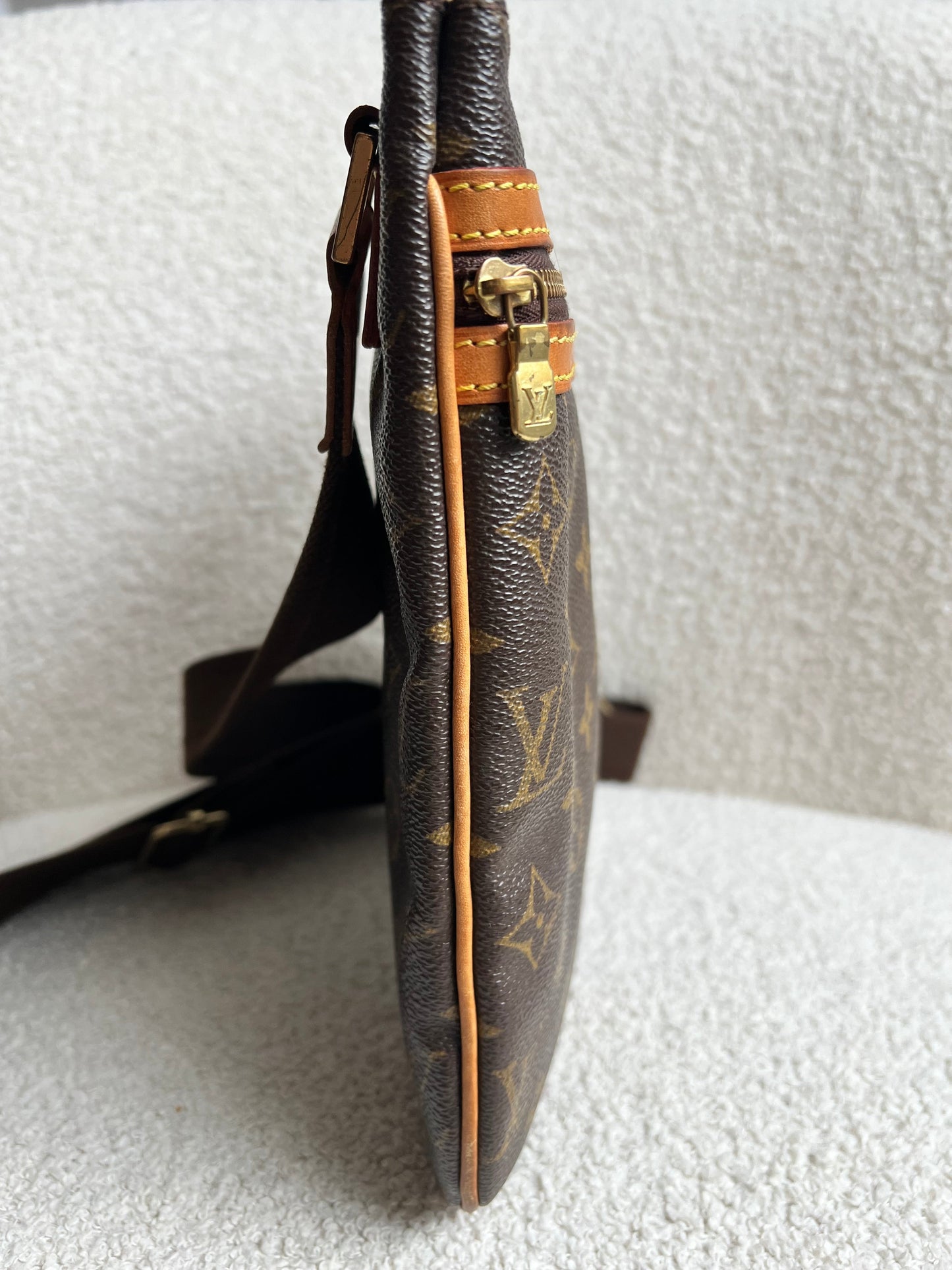 Louis Vuitton Bosphore Messenger Monogram