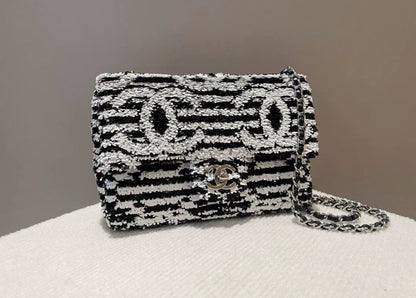 Chanel Luxury Leather Black Shoulder Bag