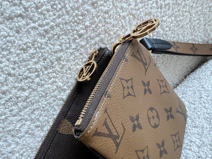 Louis Vuitton Giant Monogram Trio Pouch set