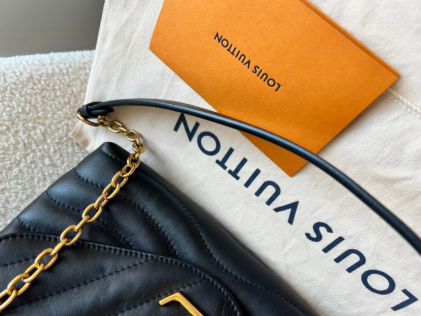 Louis Vuitton Black New Wave Chain Bag MM (RRP £2310)