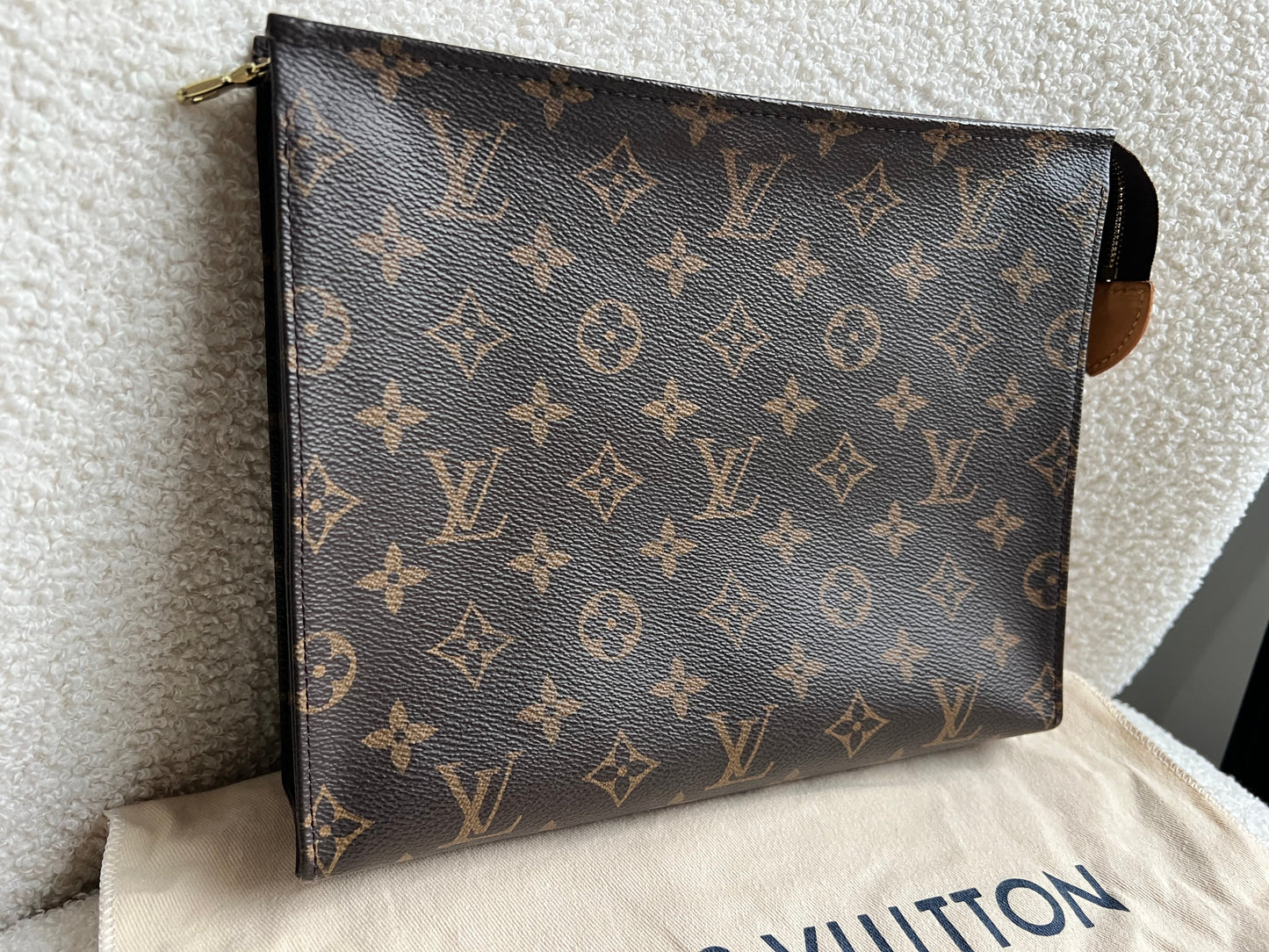 Louis Vuitton Toiletry Pouch 26 Monogram