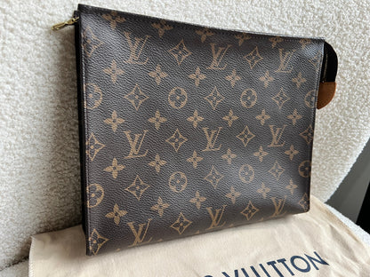 Louis Vuitton Toiletry Pouch 26 Monogram