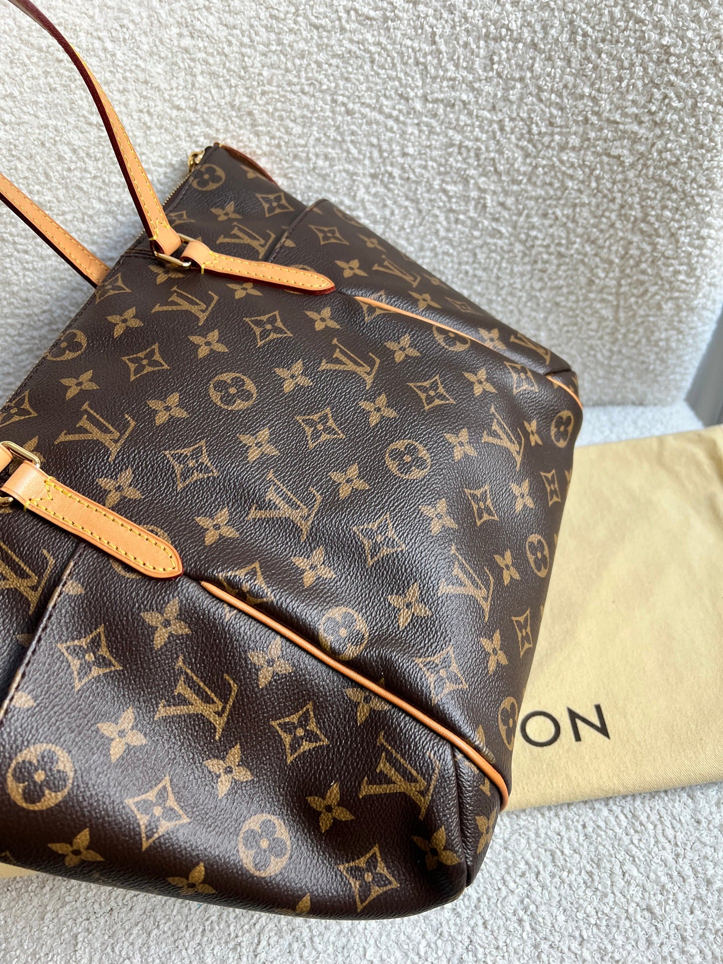 Louis Vuitton Totally PM Monogram