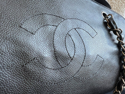 Chanel Vintage Caviar Timeless CC Chain Tote