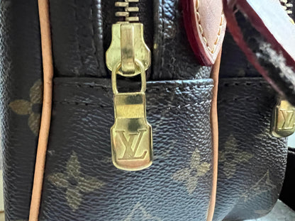 Lous Vuitton Reporter Monogram