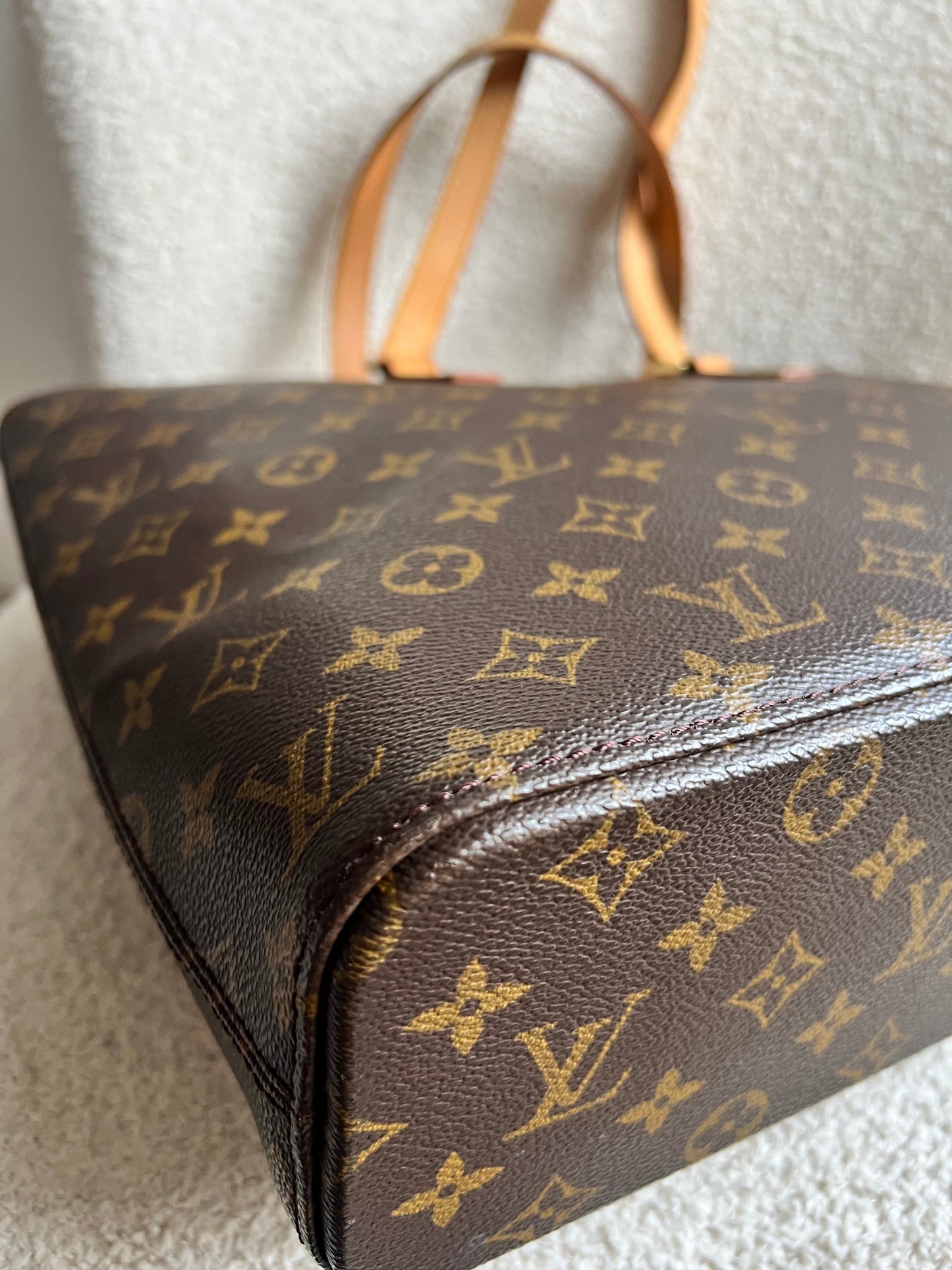 Louis Vuitton Luca Tote Monogram