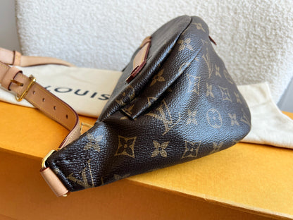 Louis Vuitton Bumbag in Monogram Canvas