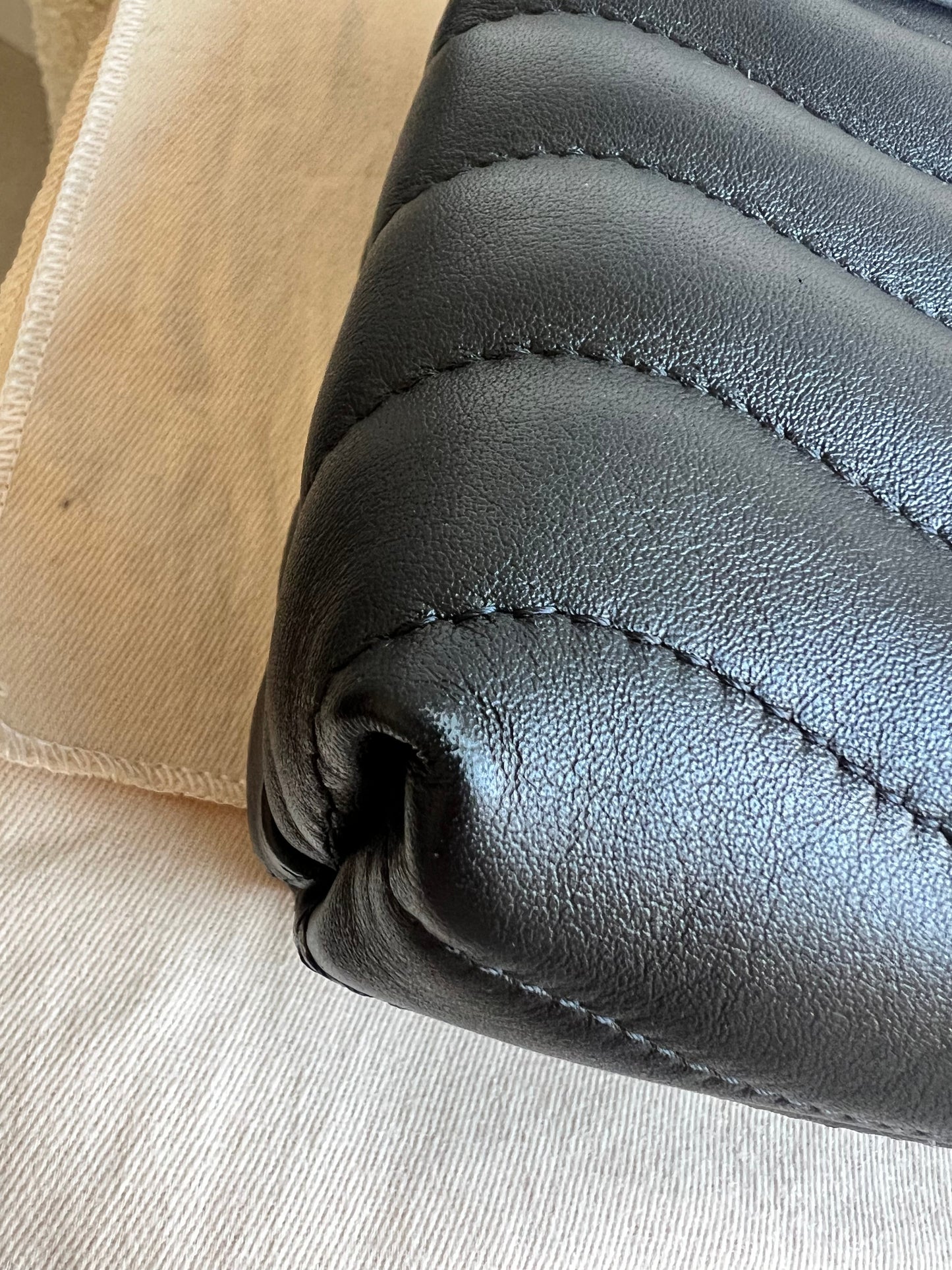 Louis Vuitton Black New Wave Chain Bag MM (RRP £2310)