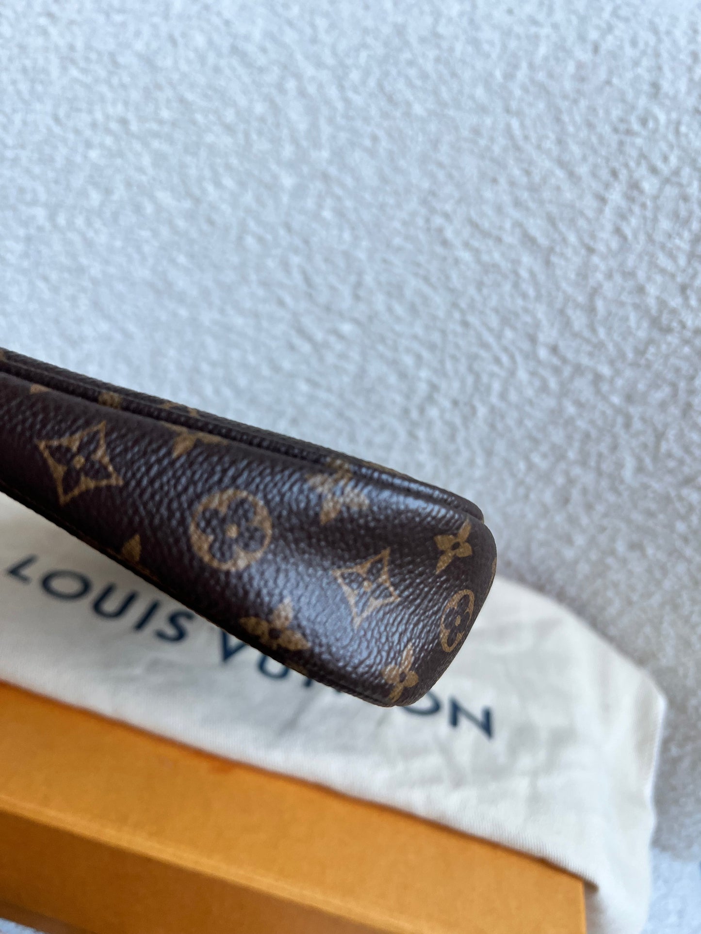 Louis Vuitton Multi Pochette Accessoires Rose Chiaro (RRP £2030)