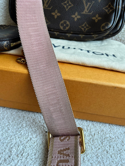 Louis Vuitton Multi Pochette Accessoires Rose Chiaro (RRP £2030)