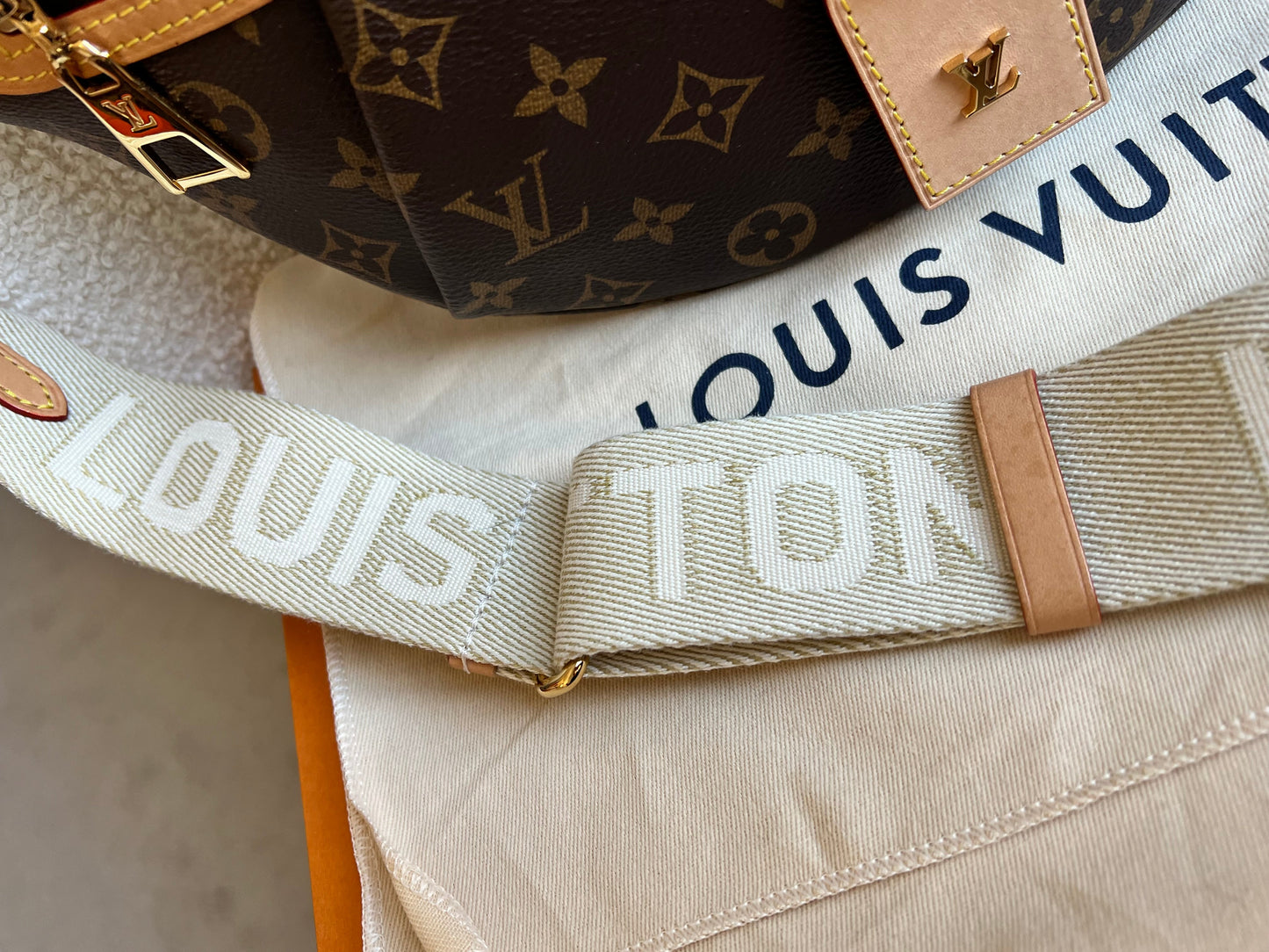 Louis Vuitton High Rise Bumbag in Monogram Canvas (RRP £1470)