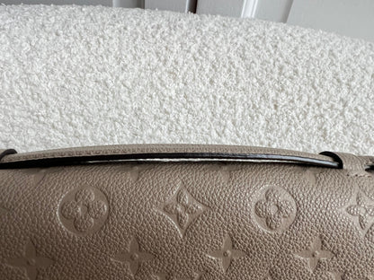 Louis Vuitton Pochette Metis Empreinte (RRP £2,130)