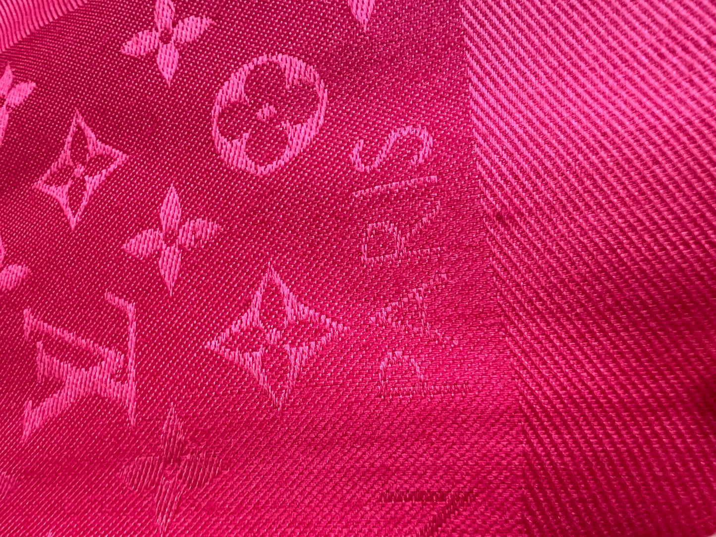 Louis Vuitton Fuchsia Monogram Shawl (RRP £475)