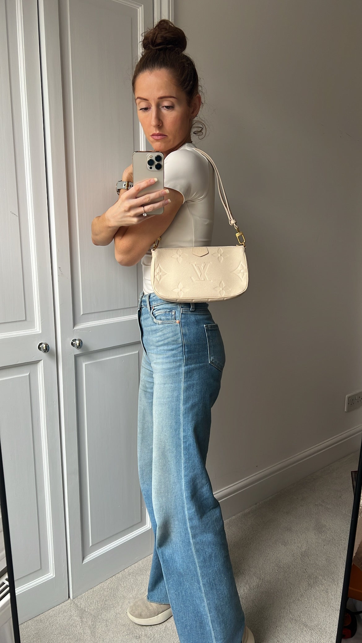 Louis Vuitton Multi Pochette Accessoires Creme Empreinte (RRP £2140)