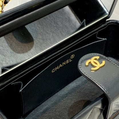 Chanel Luxury Handbag Style 564