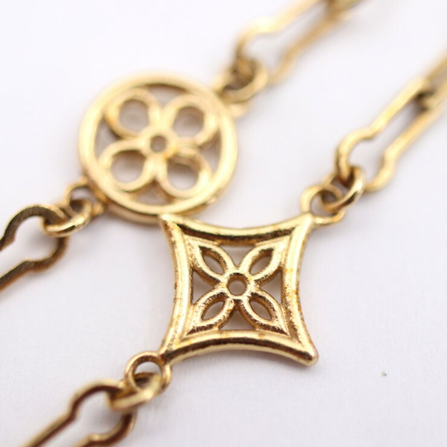 Louis Vuitton  Metal Necklace