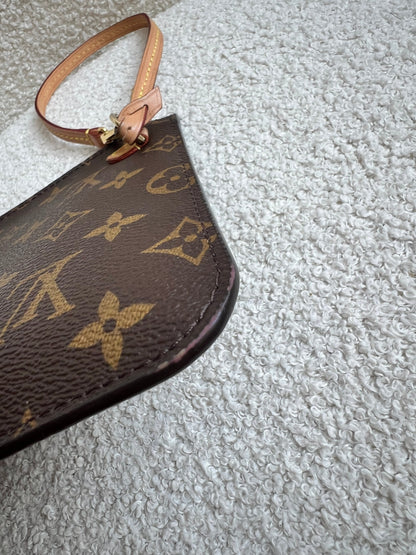 Louis Vuitton Pouch (from Neverfull MM) in Monogram