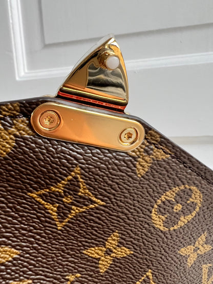 Louis Vuitton Pochette Metis Monogram (RRP £2,020)