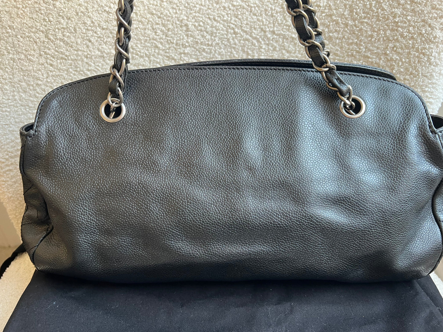 Chanel Vintage Caviar Timeless CC Chain Tote