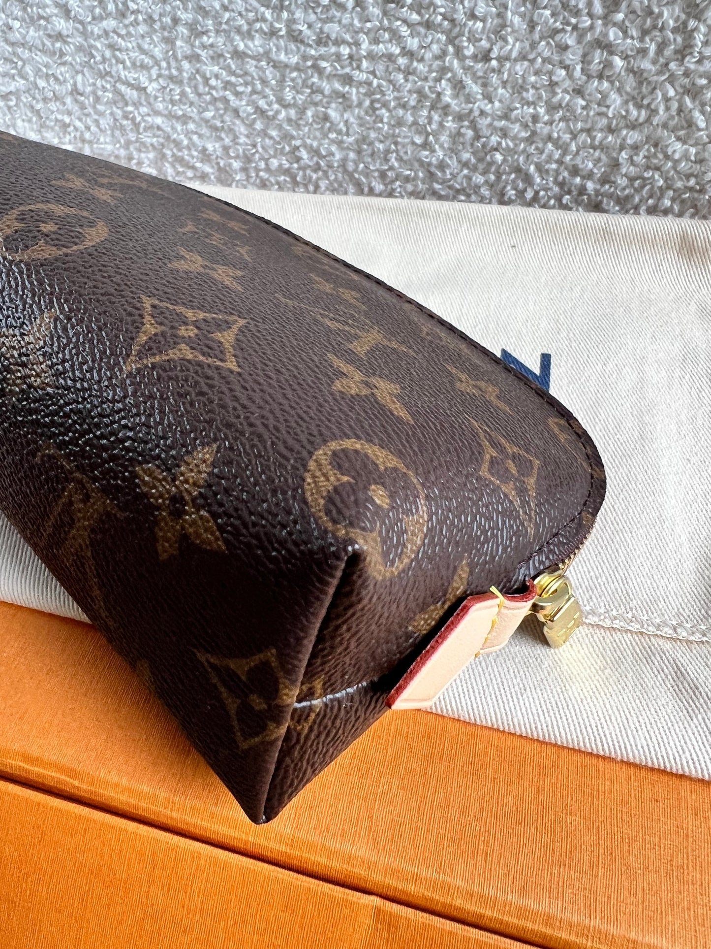 Louis Vuitton Cosmetic Pouch PM Monogram (RRP £415)