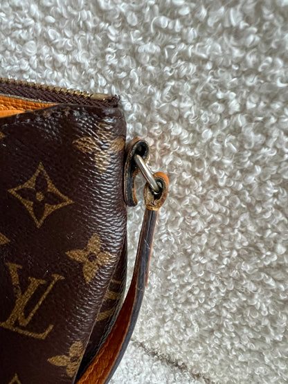 Louis Vuitton Monogram Safran Pallas Pochette