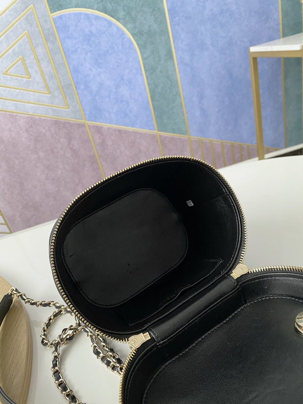 Chanel Luxury Handbag Style 513