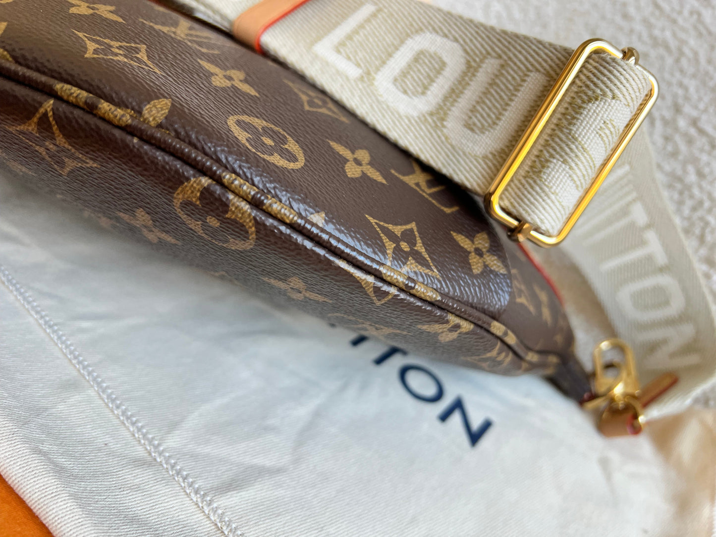 Louis Vuitton High Rise Bumbag in Monogram Canvas (RRP £1470)