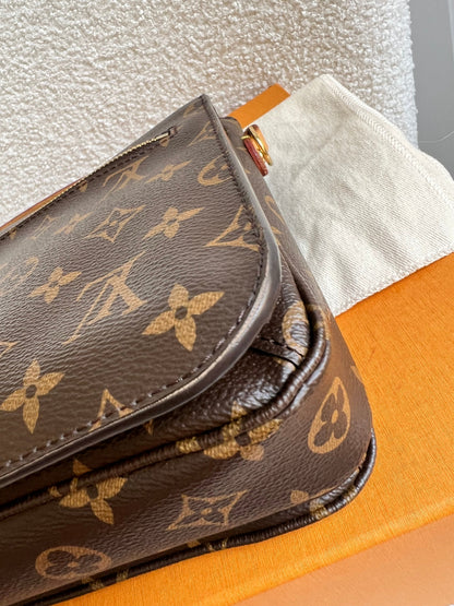 Louis Vuitton Pochette Metis Monogram (RRP £2,020)