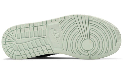 Air Jordan 1 Low SE "Barely Green"