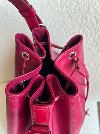 Louis Vuitton Fuchsia Epi Noe GM Bucket Bag
